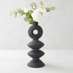 Yara Vase
