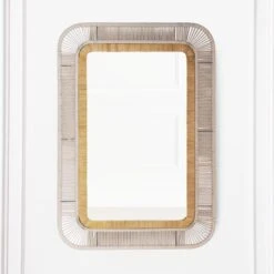 Nikole Mirror